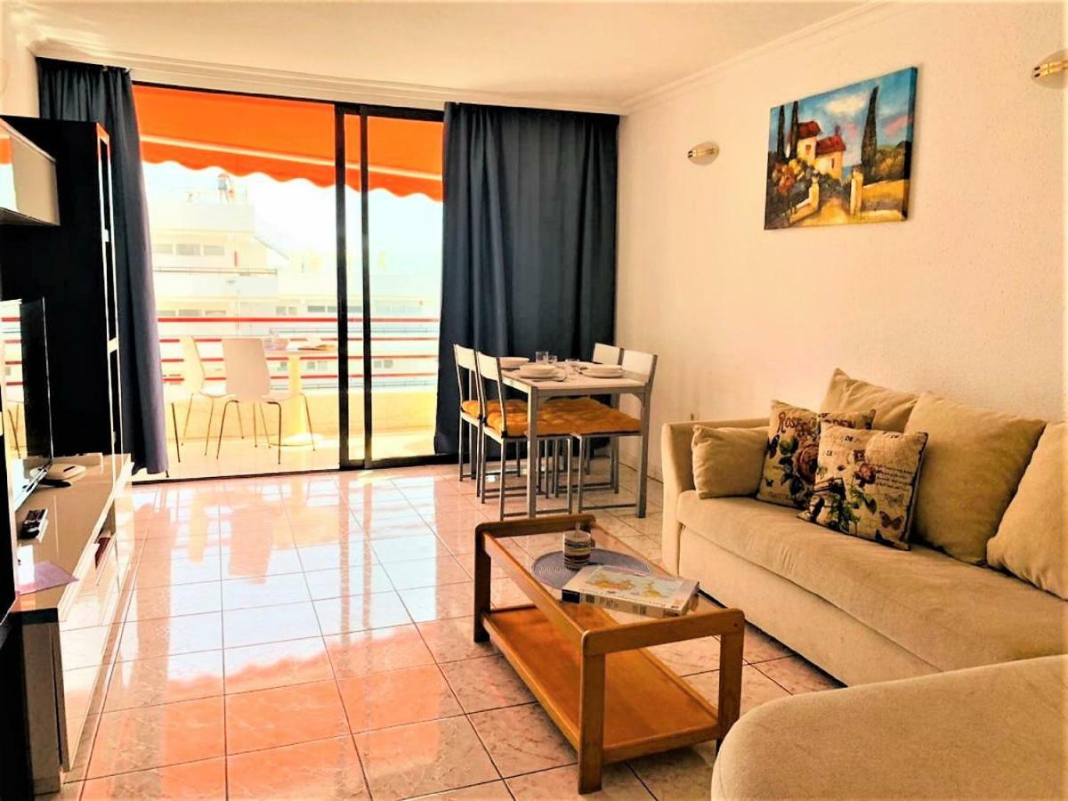 Sea Breeze In Playa De Las Americas With Parking Экстерьер фото